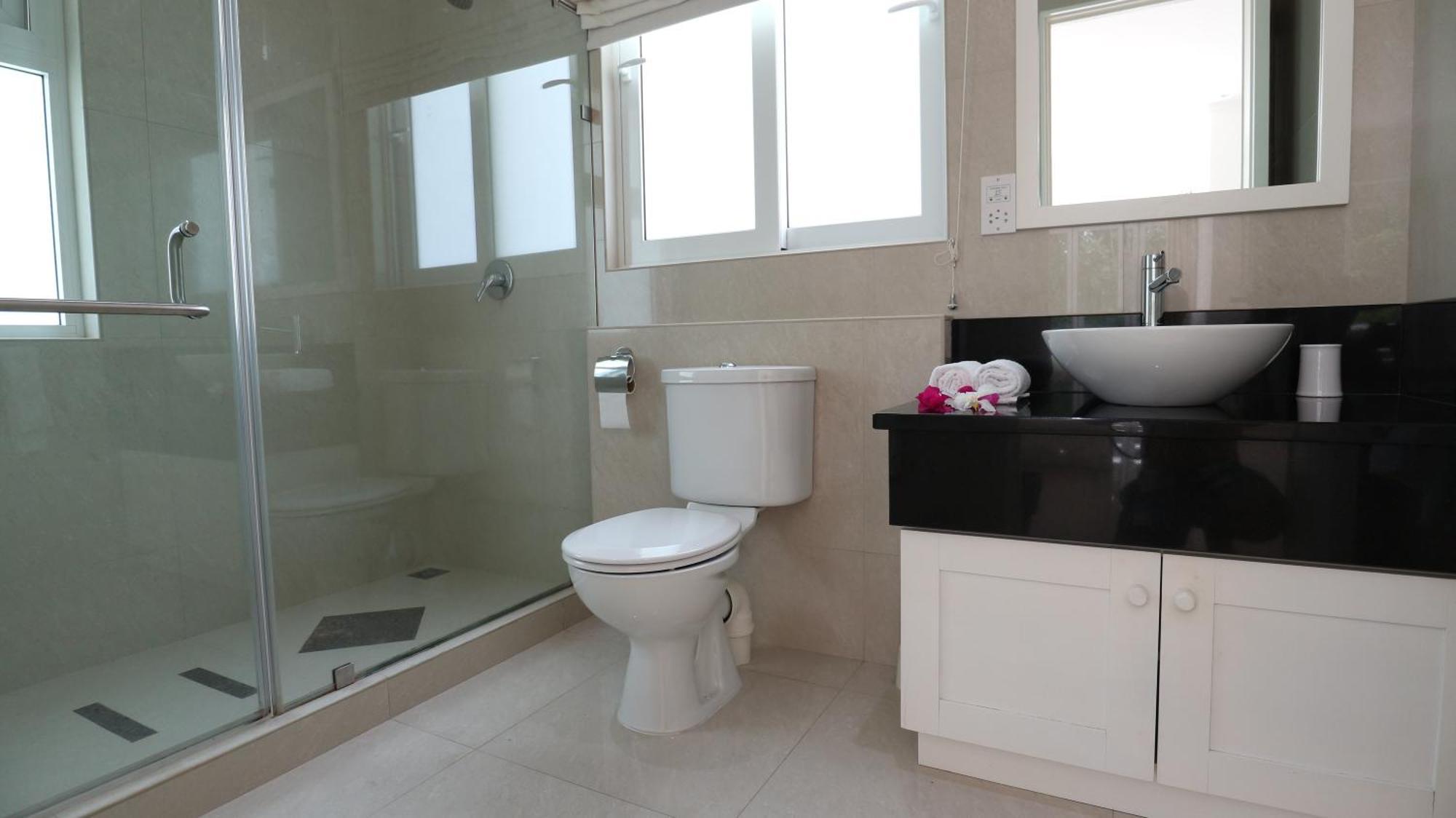 Las Brisas Villa - Chateau Elysium Beau Vallon  Esterno foto
